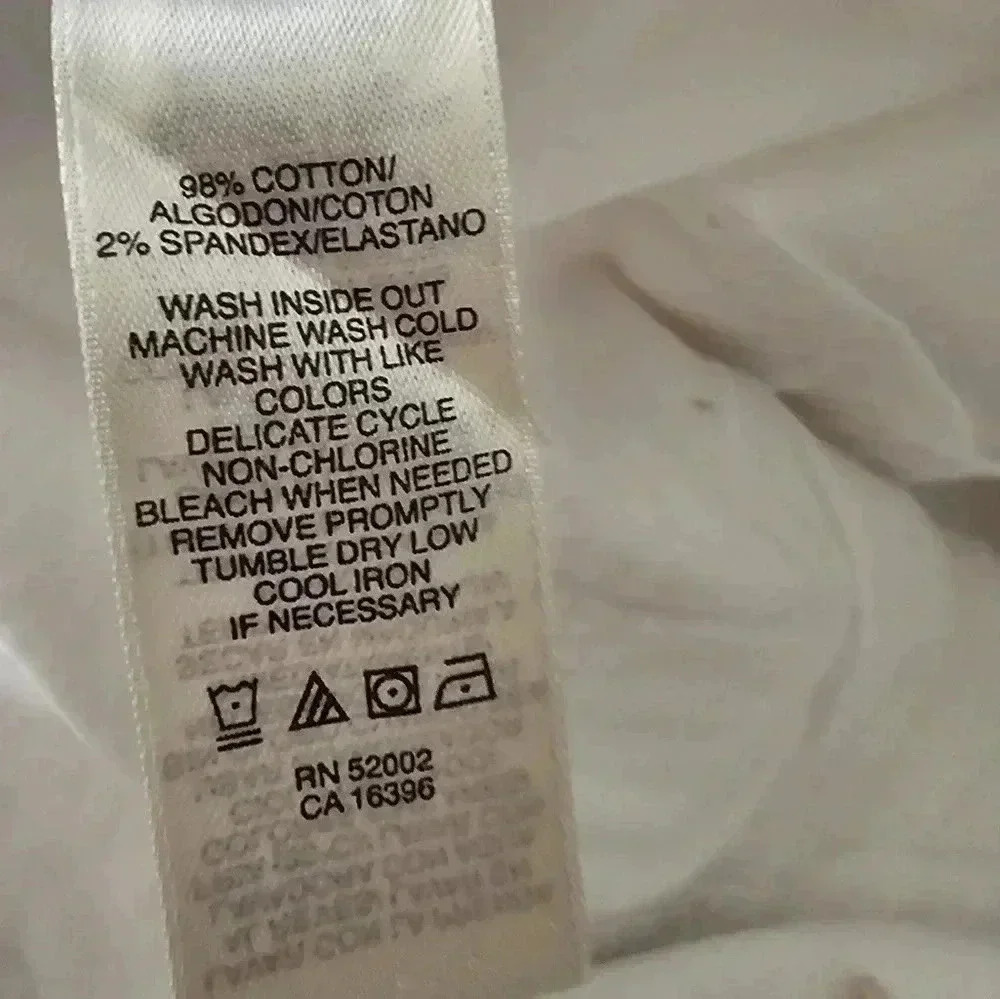 DKNY JEANS Capris 12 - Picture 3 of 3